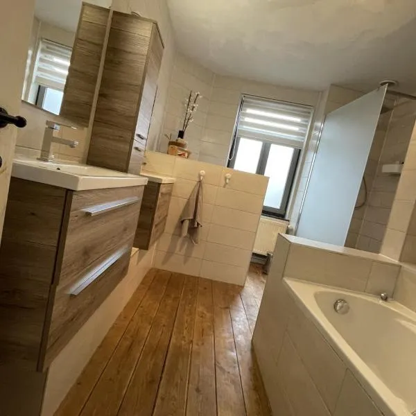 Vakantiewoning Bij de Jep，位于比尔曾的酒店