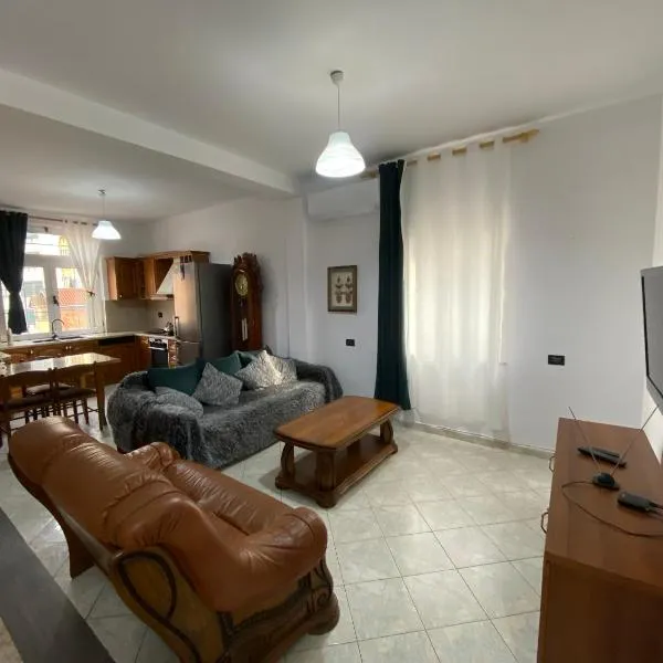 Tirana Apartment 2，位于地拉那的酒店