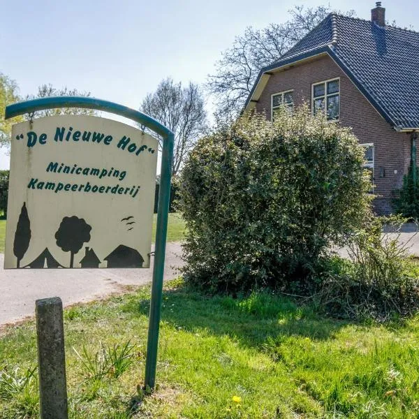 Camping De Nieuwe Hof，位于福尔特赫伊曾的酒店