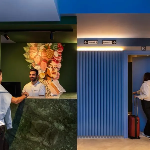 Coeo Pod Hostel Beatas，位于马拉加的酒店