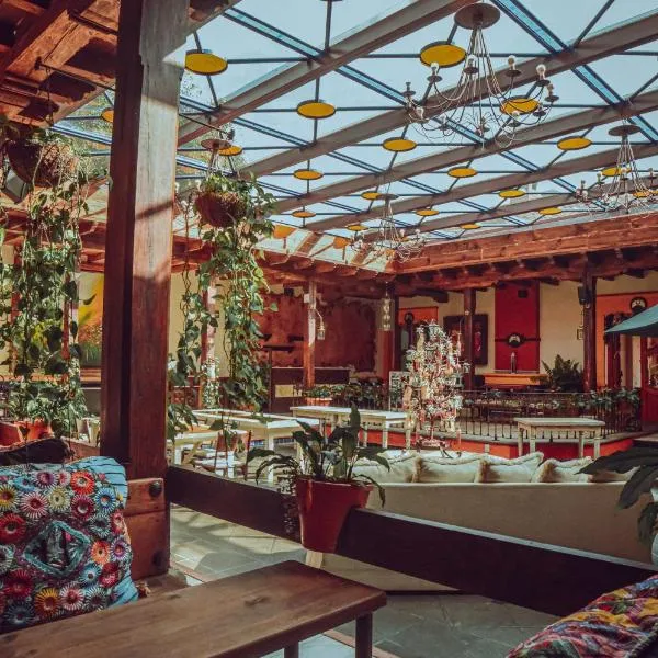 Casa de los Arcángeles，位于圣克里斯托瓦尔-德拉斯卡萨斯的酒店