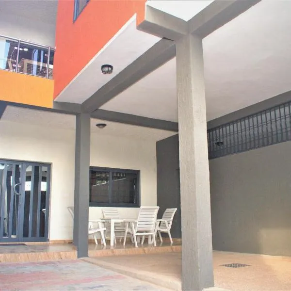 RÉSIDENCE BELLEVUE SITO AIPORT- Lomé，位于洛美的酒店