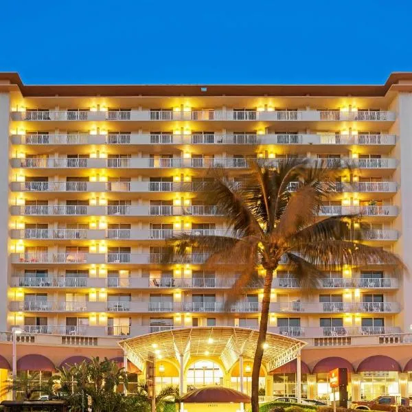 马可波罗海滩华美达广场度假酒店，位于迈阿密海滩的酒店