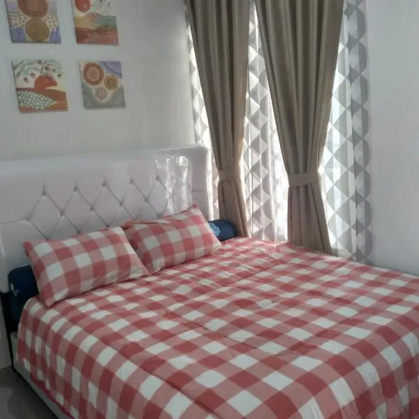 Villa Adinda Syariah D8，位于Tarogong的酒店