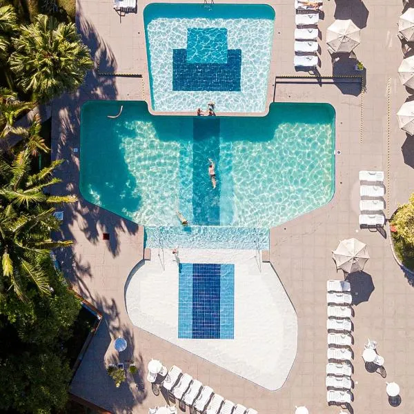 卡尔达因佩拉特里斯广场Spa度假酒店，位于圣阿马鲁-达因佩拉特里斯的酒店