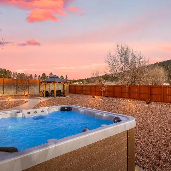 Hot Tub Pool Table Bocce Court Mountain Views，位于威廉姆斯的酒店