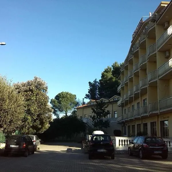 圣弗朗西斯科温泉酒店，位于San Lorenzo del Vallo的酒店