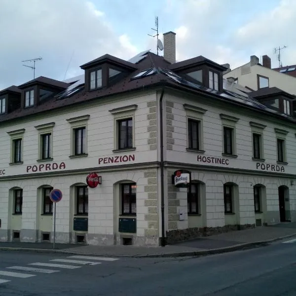 波普尔达膳食公寓，位于Švihov的酒店