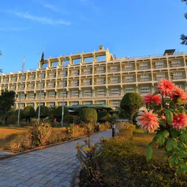 Peshawar Serena Hotel，位于Tahkāl Pāyān的酒店