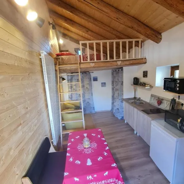 Au petit bonheur à Val-Cenis，位于Sollières-Sardières的酒店