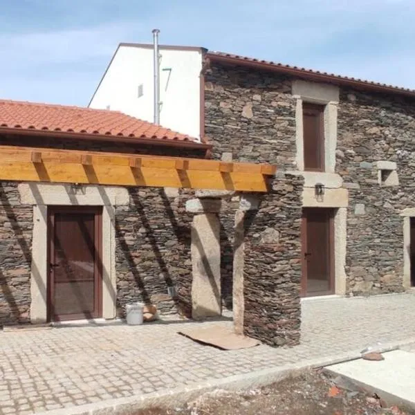 Casa da Avó Ana，位于Urrós的酒店