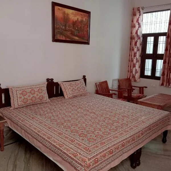 Jaipur Marigold Homestay，位于Pachār的酒店