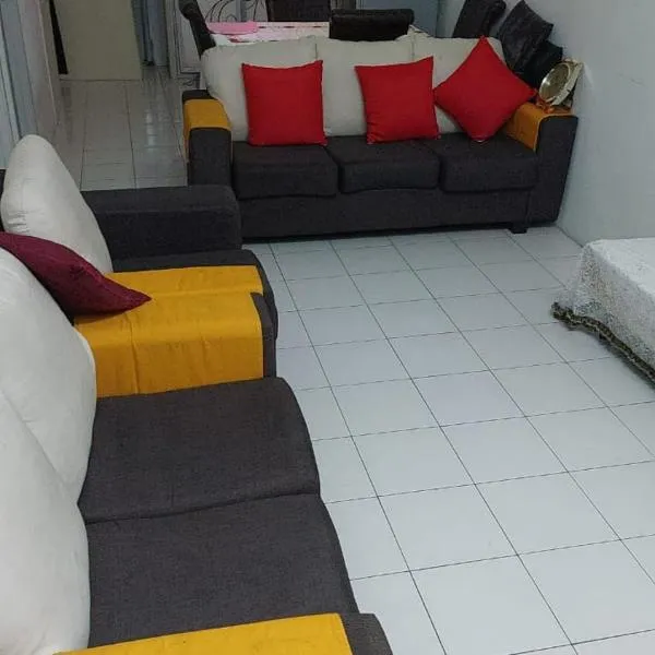 DELIGHT HOMESTAY Nibong Tebal，位于Kampong Kelang Batu的酒店