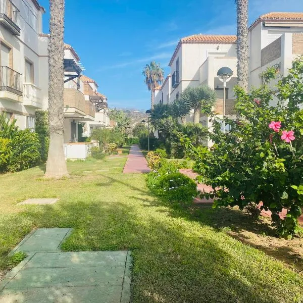 Casa Pandora Apartamento Duplex Atico, primera línea de playa Torrox，位于托罗克斯科斯塔的酒店