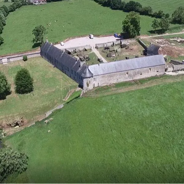 CHÂTEAU DE FRANQUETOT & D Day Collins Museum，位于圣梅尔埃格利斯的酒店