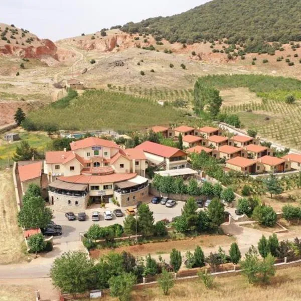 Auberge Tourtite，位于伊夫兰的酒店