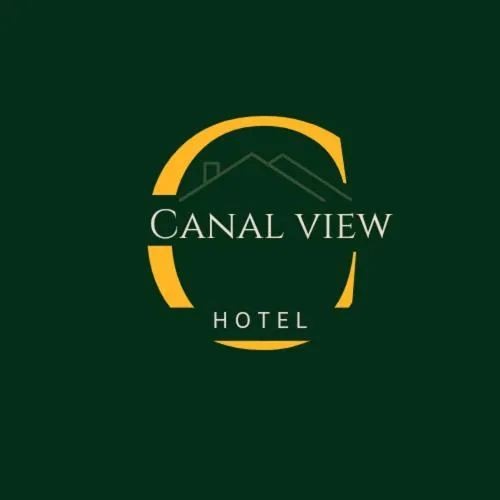 Canal view hotel，位于Farzand Alīwāla的酒店
