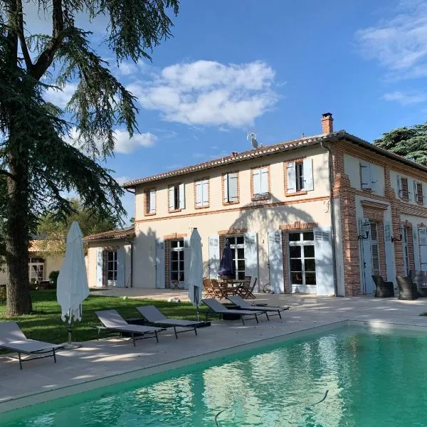 Chambre d'hotes et Table d'hotes Domaine de la terrasse SAS et Gite ANDA Montauban，位于蒙托邦的酒店