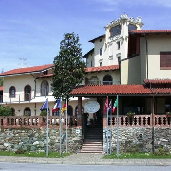 塔韦尔纳威尔帝高级餐厅酒店，位于阿比亚诺德伊夫雷亚的酒店