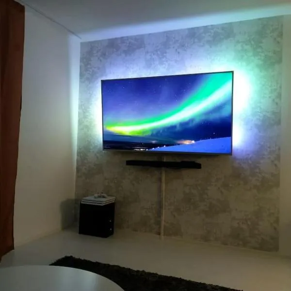 Rivitalon pieni päätykaksio - 37 m2，位于耶姆赛的酒店