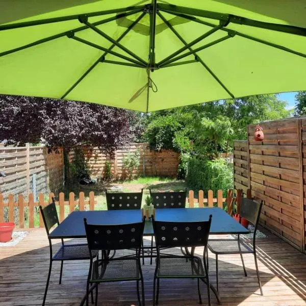 Maison Cheptainville AVEC TERRASSE SUR VERDURE，位于Cheptainville的酒店