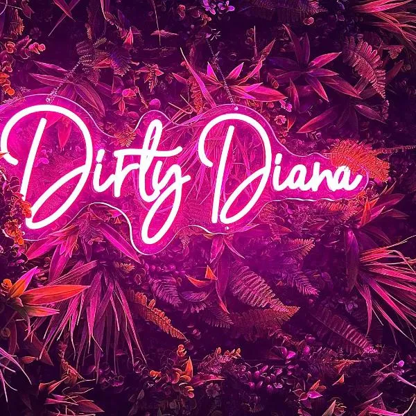 Love Room Suite Dirty Diana，位于欧巴涅的酒店