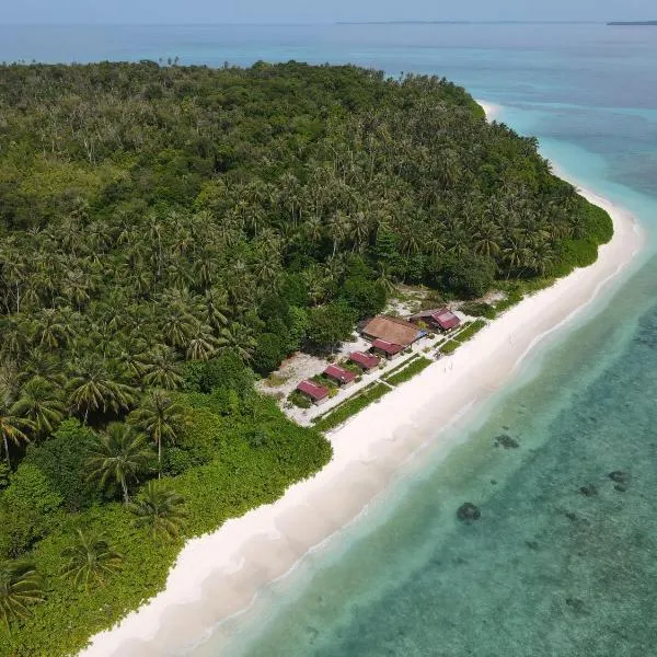 Ira Bungalows Pulau Banyak，位于Alaban的酒店