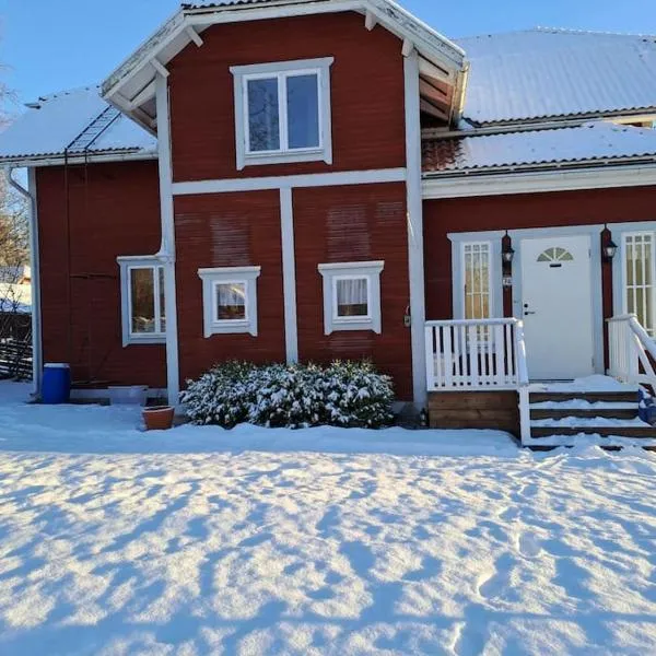 Röda villan，位于Bjursås的酒店