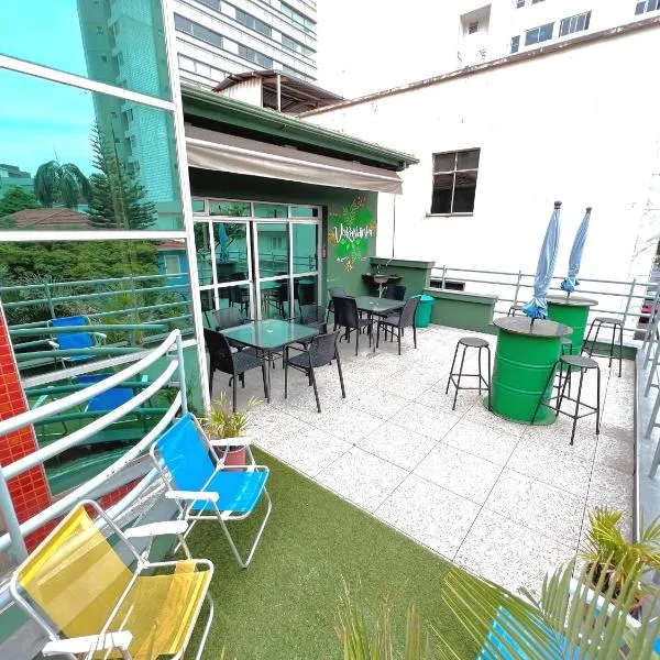 Br Hostel，位于贝洛奥里藏特的酒店