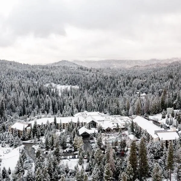 Tenaya at Yosemite，位于瓦沃纳的酒店