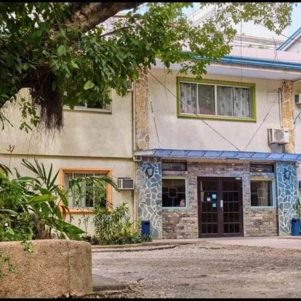 MACTAN AIRPORT HILLTOP HOTEL,位于麦克坦的酒店