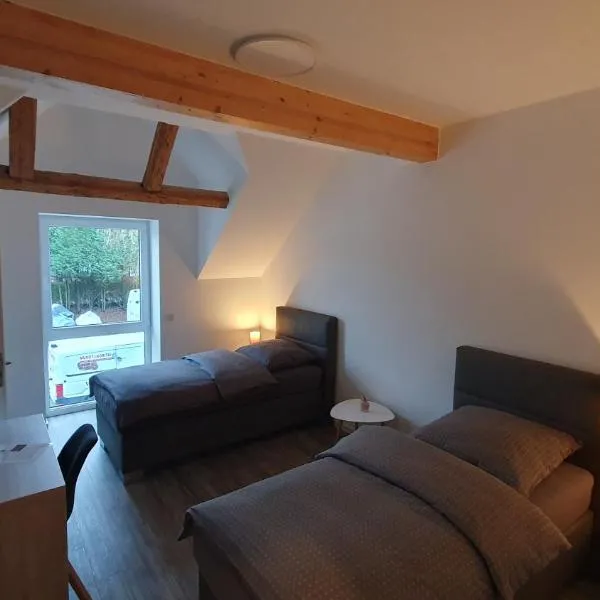 Gästezimmer - Messezimmer - Müllingen，位于塞恩德的酒店