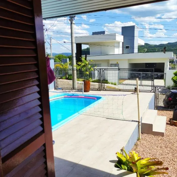 Quarto, piscina, ar condicionado，位于Encantado的酒店