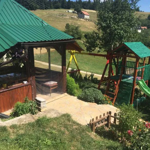 Grbic apartmani，位于新瓦罗什的酒店