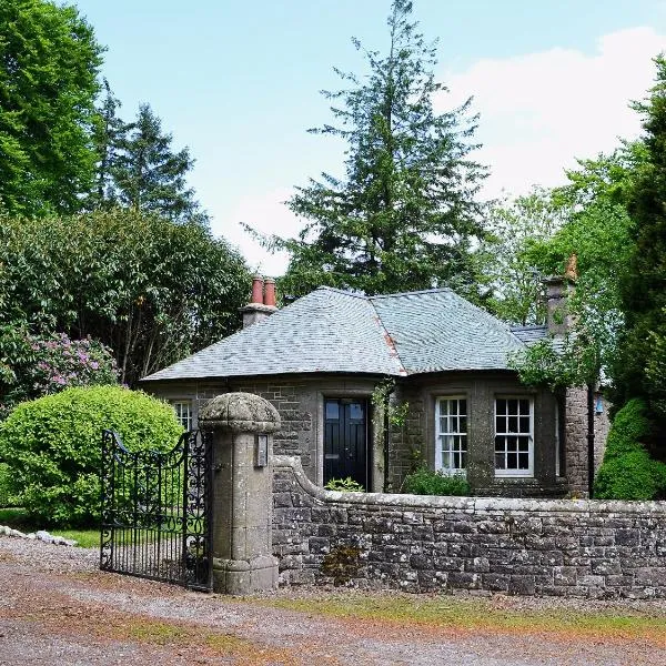 Dunlappie Lodge，位于Fettercairn的酒店