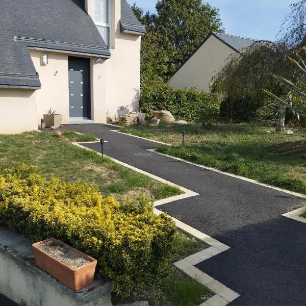 Le jardin aux oiseaux，位于Saint-Jouan-de-lʼIsle的酒店