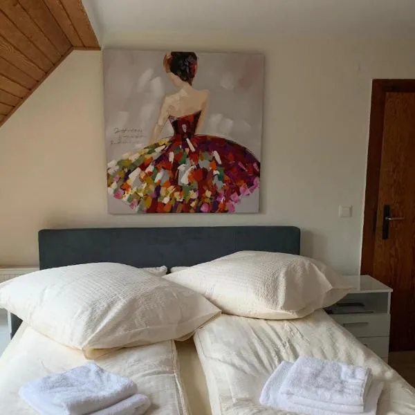 Romantische Ferienwohnung Metzner，位于Remptendorf的酒店