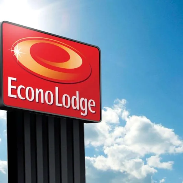 Econo Lodge，位于贝尔顿的酒店