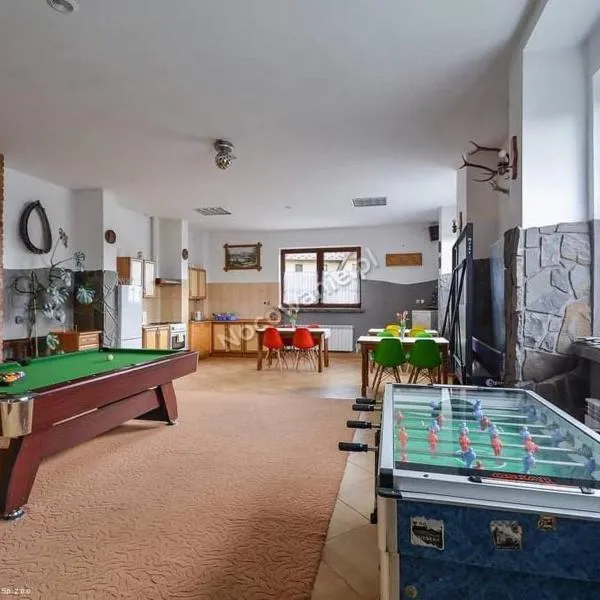 维拉乔西农家乐，位于Ostrowsko的酒店