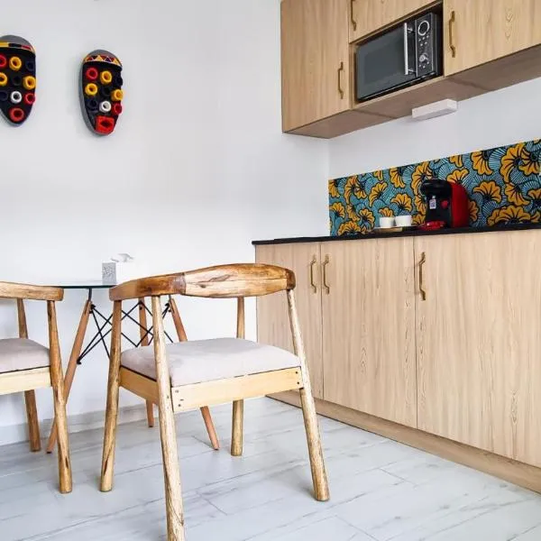 Cosy appart au cœur du Plateau，位于阿比让的酒店
