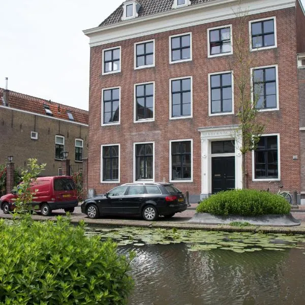 Canal House in Historic City Center Gouda，位于豪达的酒店