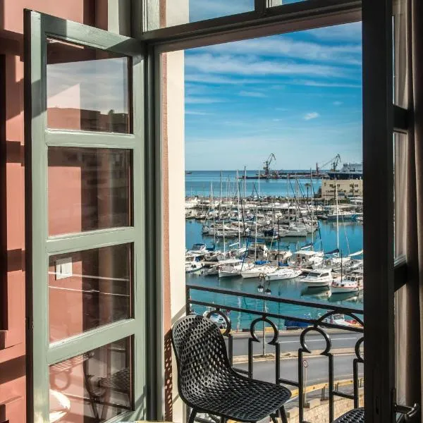 The Blossom Collection in Heraklion City Center, Sea View，位于海若克利欧的酒店