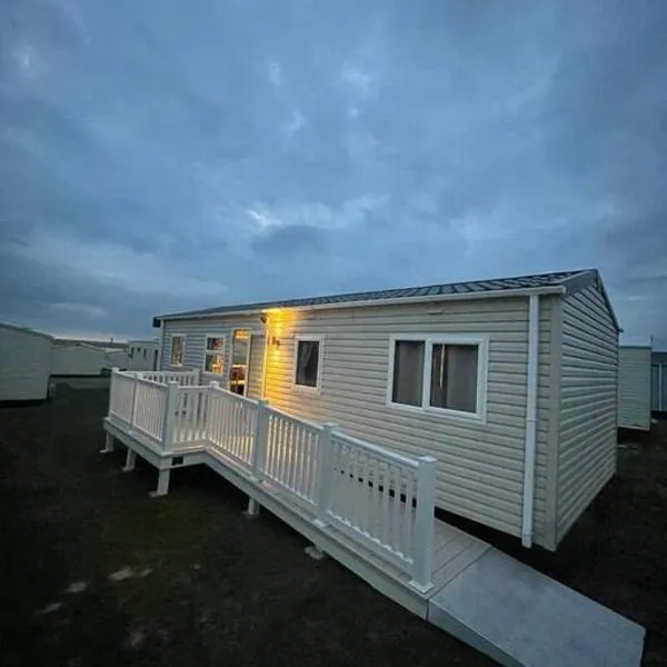 Lexi Lodge @ Littlesea Holiday Park, Weymouth，位于波特兰的酒店