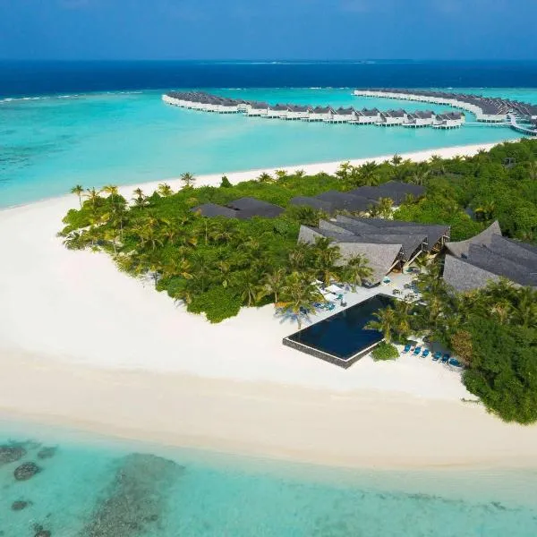 Mӧvenpick Resort Kuredhivaru Maldives，位于韦利杜岛的酒店