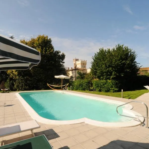Villa Torricelli Scarperia - Il Giardinetto Residence，位于斯卡尔佩里亚的酒店