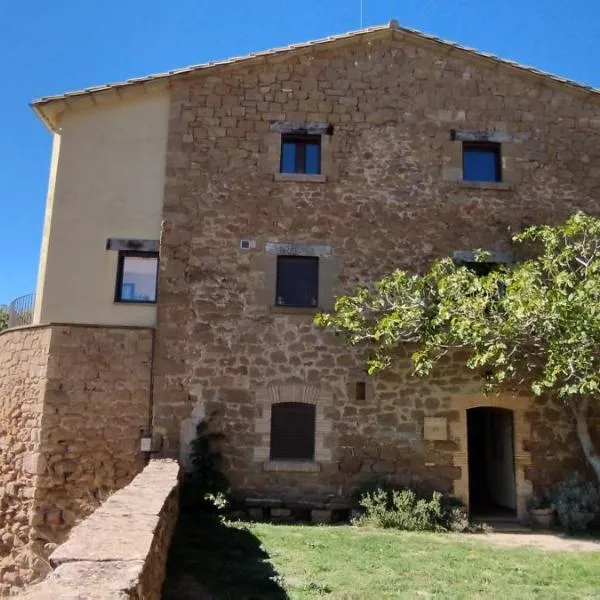 Castell de Ceuró. Hotel Rural，位于Basella的酒店