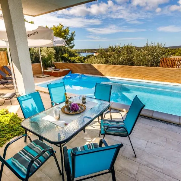 Villa NONO Jure - Private Pool & Jacuzzi, Milna Brač，位于米欧纳的酒店