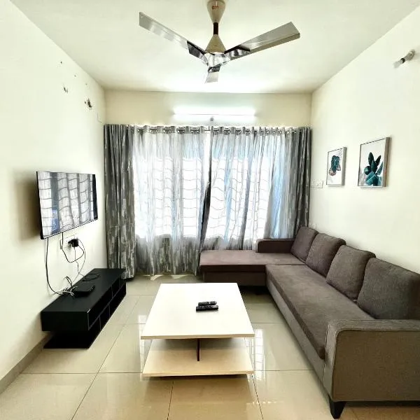 2BHK luxurious beautiful flat near IIM AIIMS，位于Bori的酒店