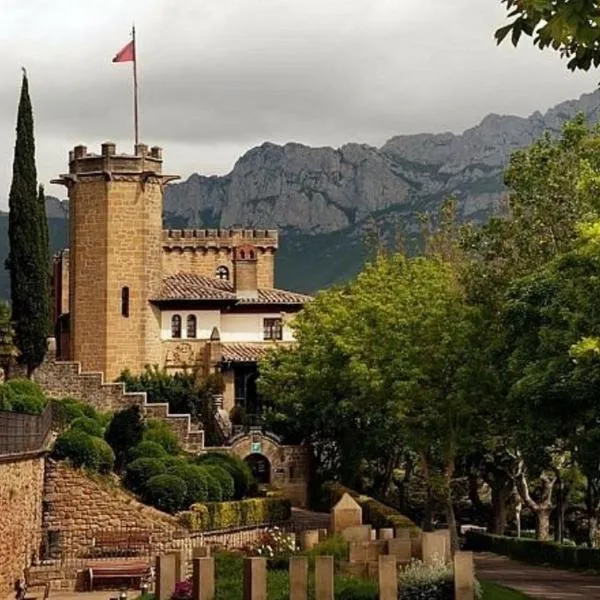科亚多城堡酒店，位于La puebla de Labarca 的酒店