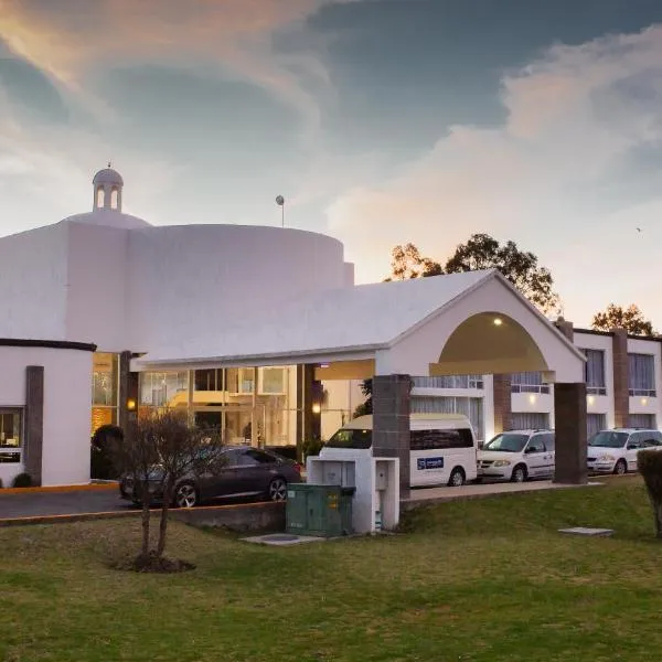 HOTEL AEROPUERTO MORELIA，位于Zinapécuaro的酒店